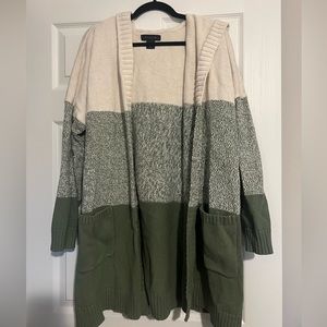Tahari cardigan 2x
